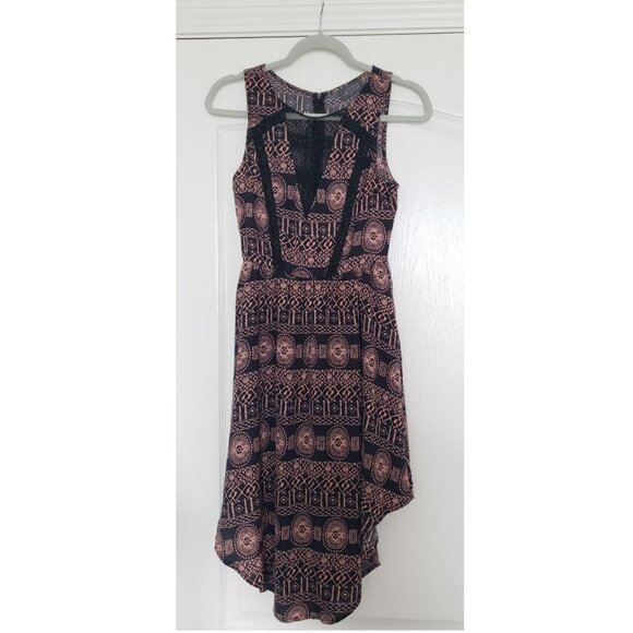 ASTR the Label Tribal Boho Aztec Print Dress, Size SMALL BNWT - Picture 9 of 12